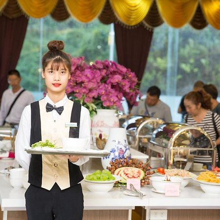 โรงแรมรอยัล ลาวไก๊ หล่าวกาย ภายนอก รูปภาพ