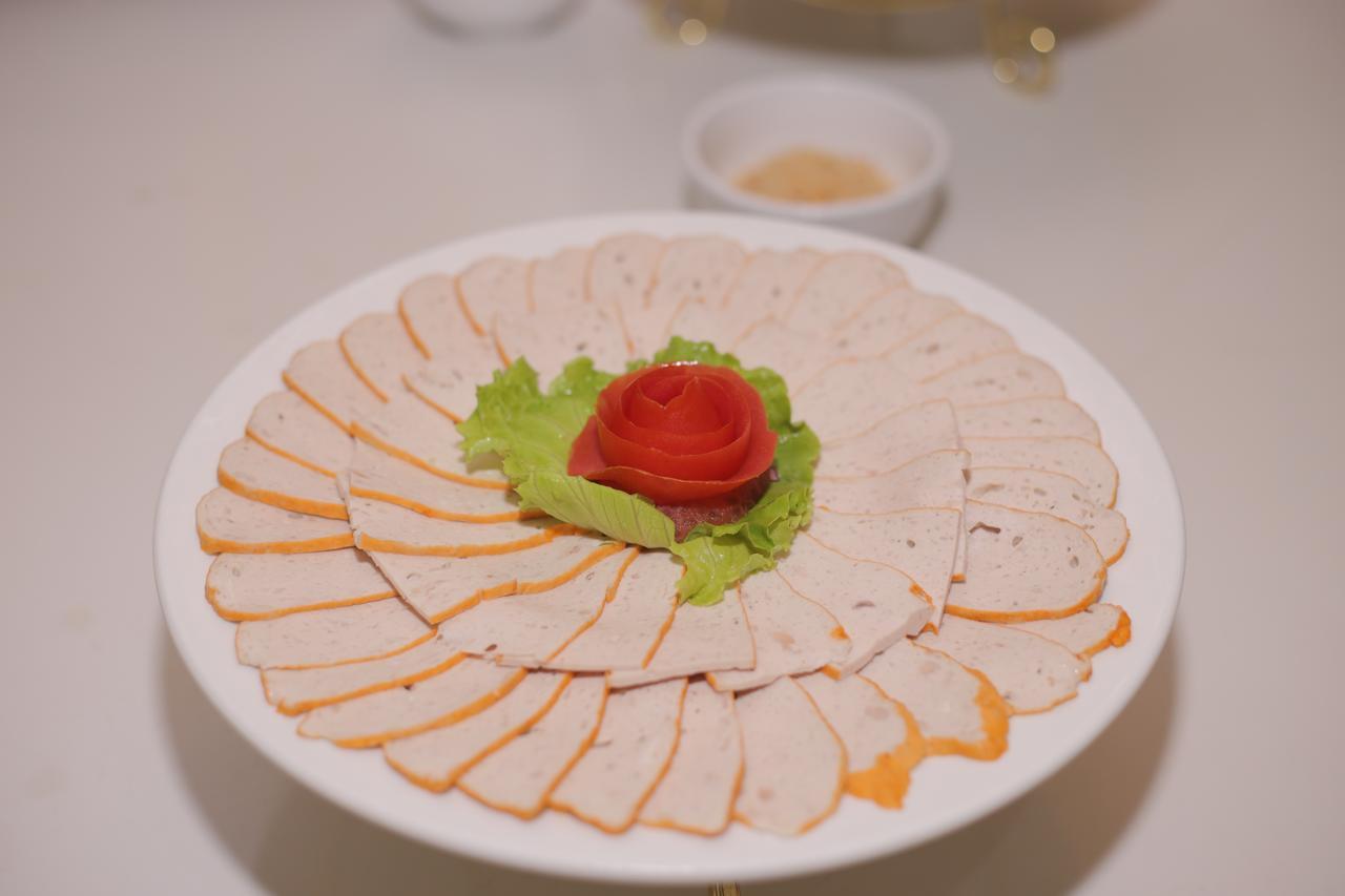 โรงแรมรอยัล ลาวไก๊ หล่าวกาย ภายนอก รูปภาพ